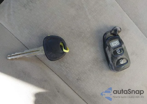 2008 Hyundai Elantra Gls/Se from USA, damaged, VIN KMHDU46D38U404918